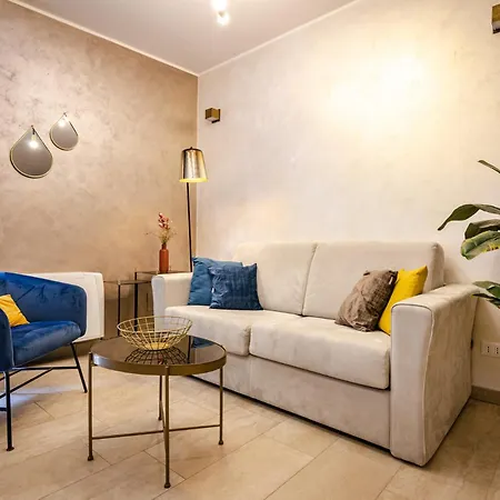 Goito Luxury Apartment, In The Historical Center