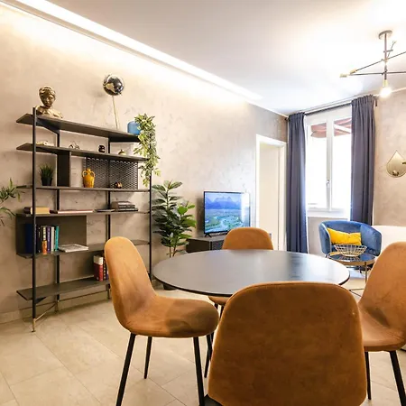 Goito Luxury Apartment, In The Historical Center Bologne