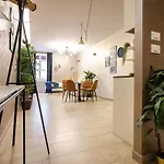 Goito Luxury Apartment, In The Historical Center Apartment