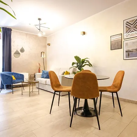 Goito Luxury Apartment, In The Historical Center